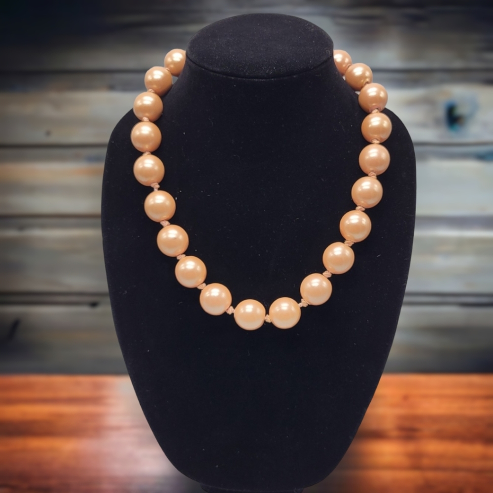 Vintage 1960's Peach Moonglow Bead Necklace